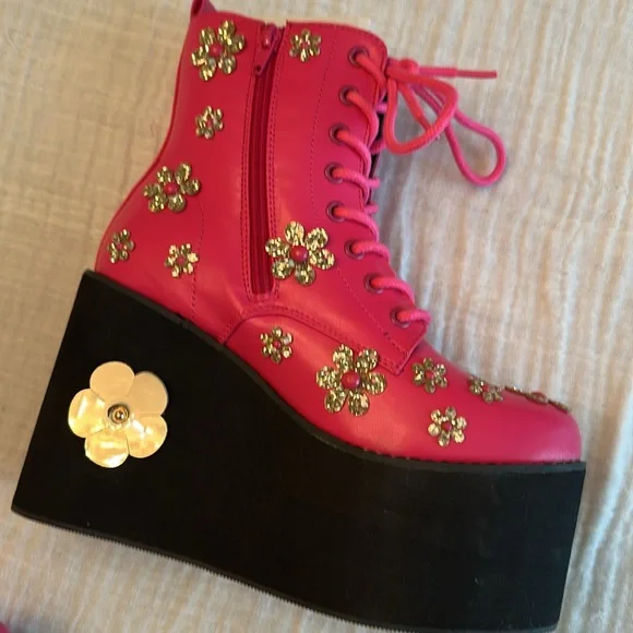 New Dolls Kill x Koi Footwear Lotus Junkie Platform Boots - Picture 7 of 12